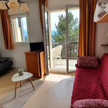Face Aux Pyrenees Font-Romeu-Odeillo-Via