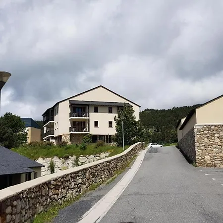 Face Aux Pyrenees Apartment Font-Romeu-Odeillo-Via